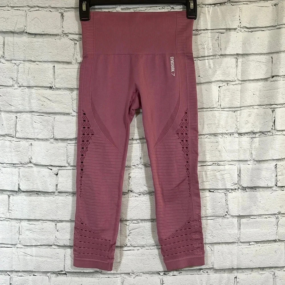 Women’s GYMSHARK 🦈 cropped leggings